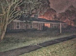 201 Edington Dr, Mobile, AL 36607