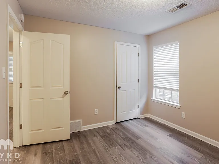 1142 Cross Valley Cv — Photo 11