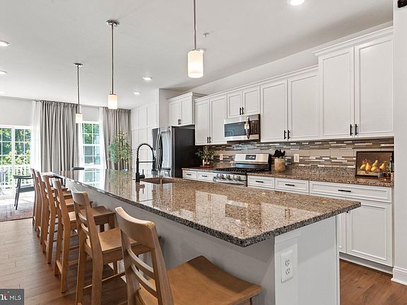 5th image of 45423 Englewood Way
