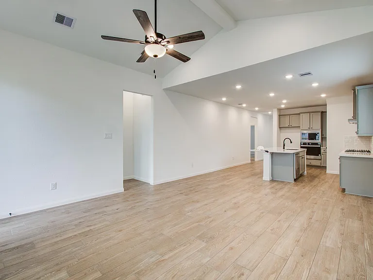 7231 Yarrow Blossom Ct — Photo 19