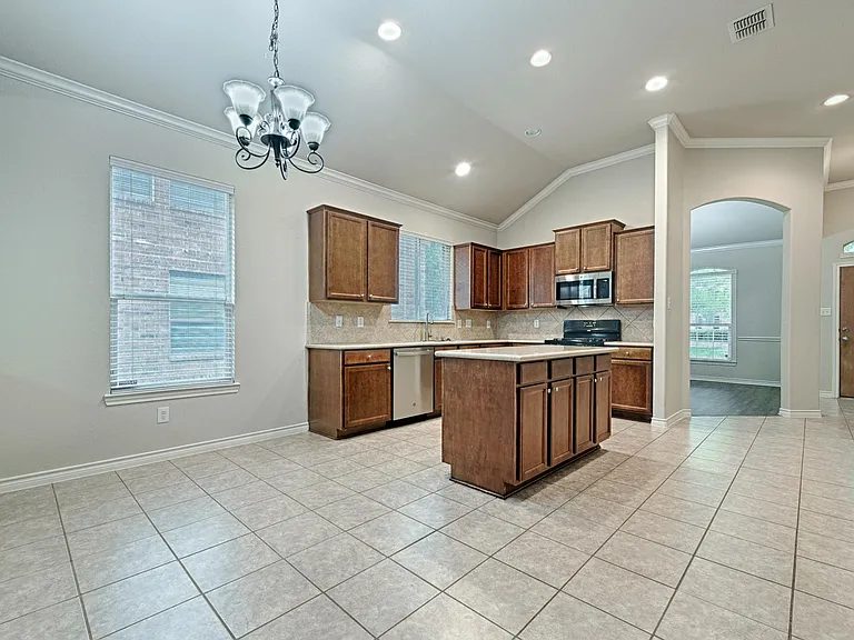 728 Mandalay Bay Dr — Photo 17