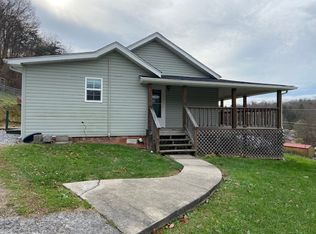 112 Quincy Parlier Rd, Elizabethton, TN 37643