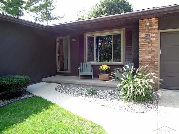 2nd image of 1175 N Frost Dr