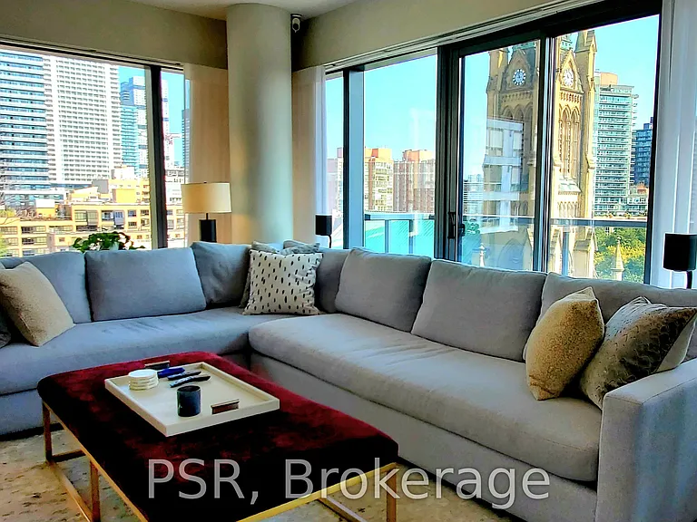 60 Colborne St #902 — Photo 5