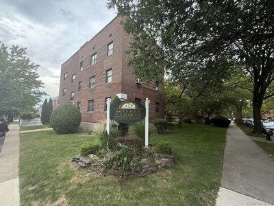 46-41 215th St #3A, Queens, NY, 11361