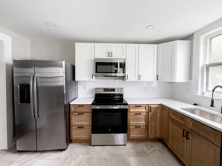 3556 N College Ave — Photo 14