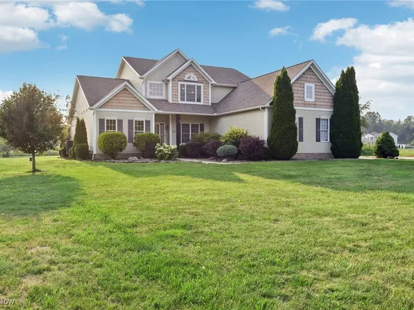 4203 Stone Ridge Dr, Rootstown, OH 44272