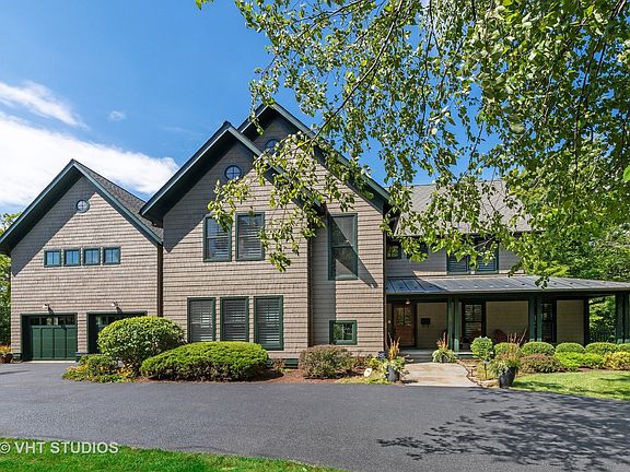 3rd image of 2350 Woodpath Ln