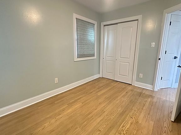 5th image of 848 E 231st St APT 1