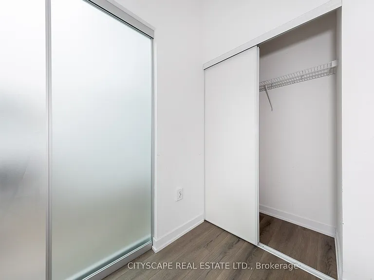 2433 Dufferin St #105 — Photo 24