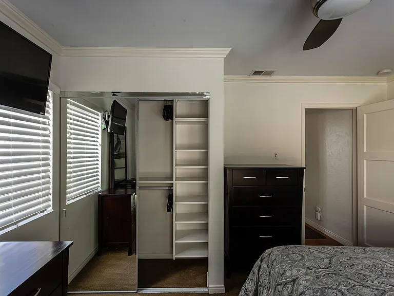 1236 Thomas Ave — Photo 25