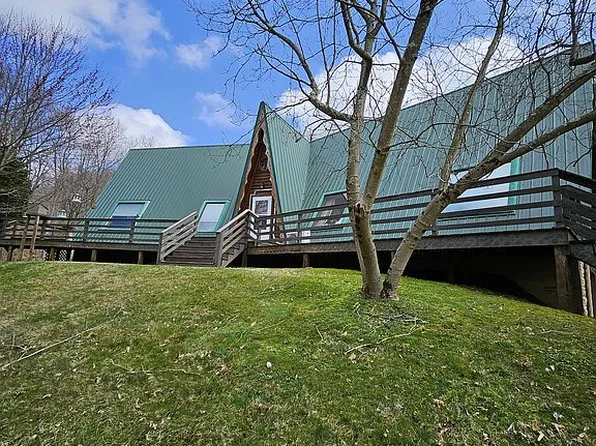 9050 County Road 192, Fredericksburg, OH 44627