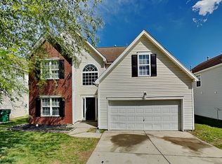 7128 Fox Point Dr, Charlotte, NC 28269