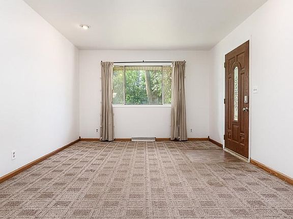 4th image of 1809 Jonathan Ave