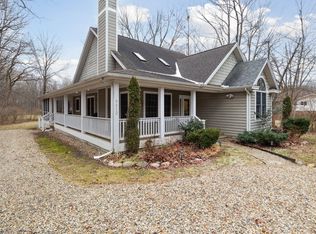 9012 Warren Woods Rd, Lakeside, MI 49116