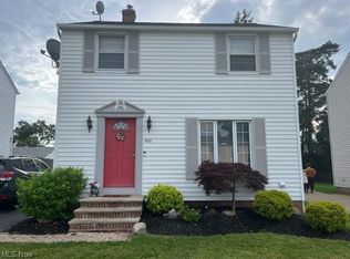 1600 Woodrow Ave, Mayfield Heights, OH 44124