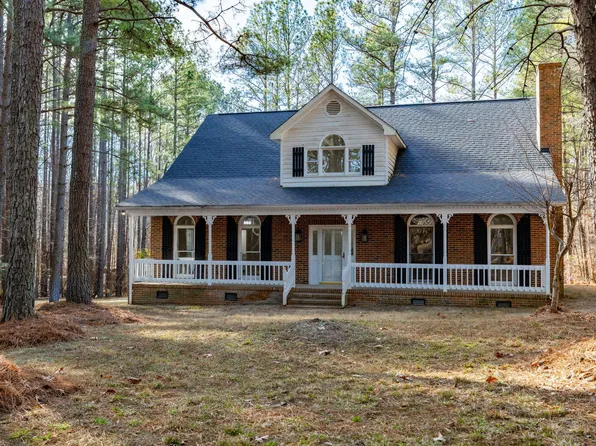 892 Franklin Ln, Henderson, NC 27537