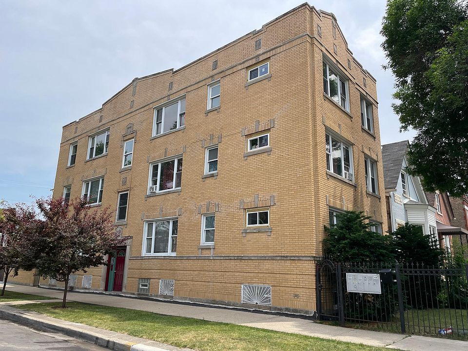1st image of 3757 W Le Moyne St #1W