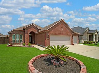 8320 Lake Powell Dr, Nederland, TX 77627