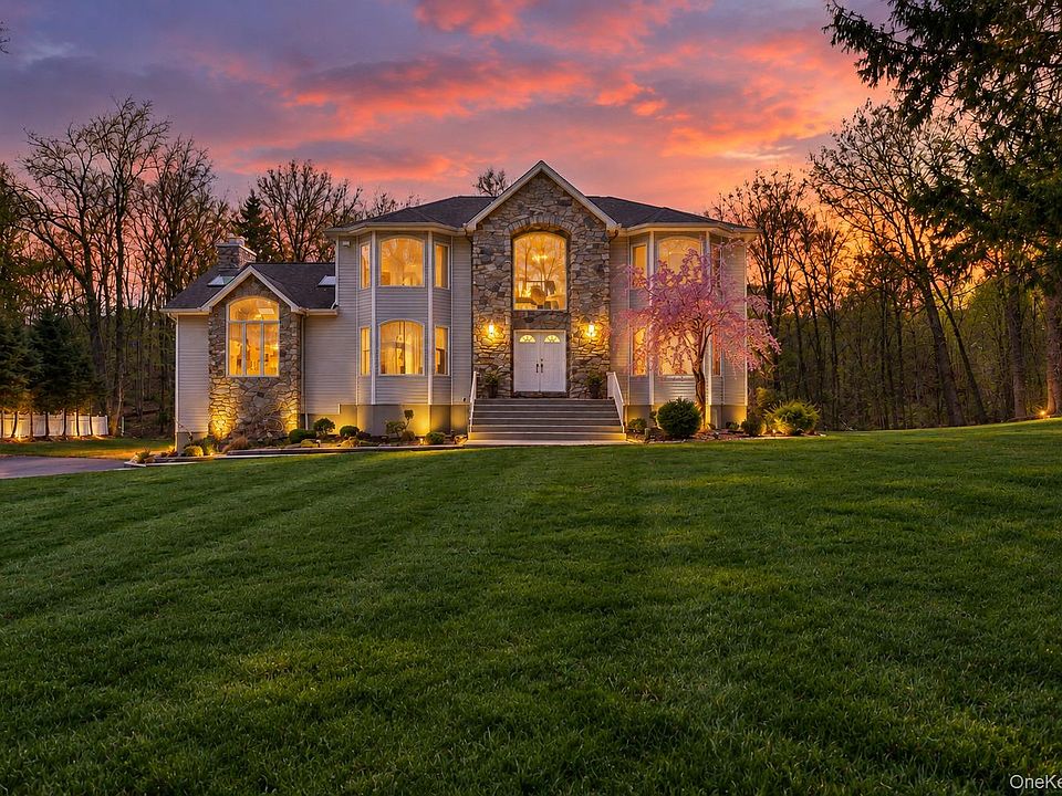 1st image of 774 Haverstraw Road