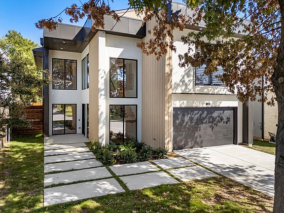 2nd image of 7718 Roper St