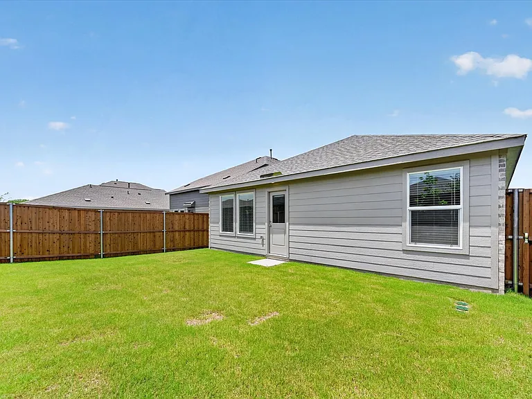 1516 Prince Rd — Photo 27