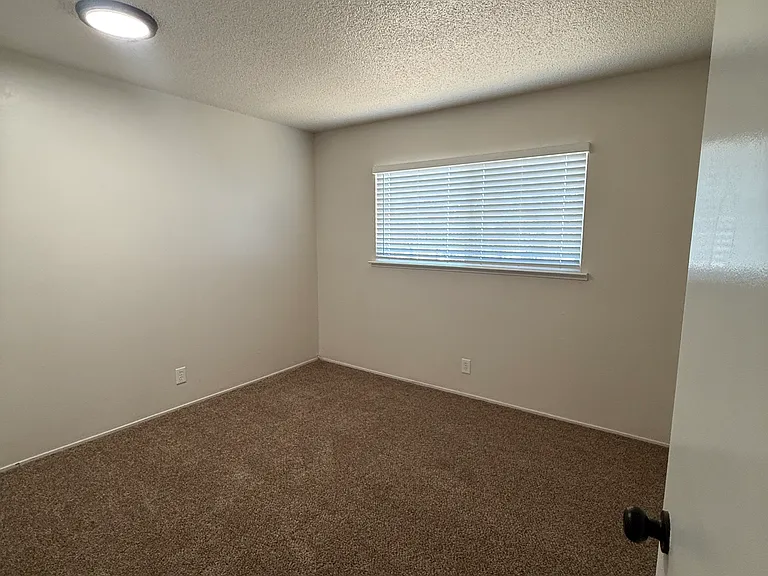 22472 Munson Rd — Photo 16