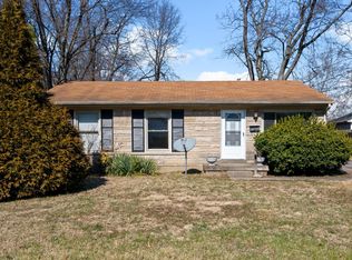 8605 Bluebell Dr, Louisville, KY 40219