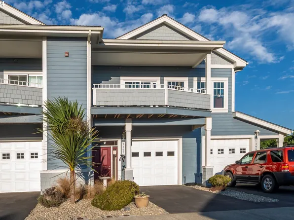 1397 Village Loop, Bandon, OR 97411