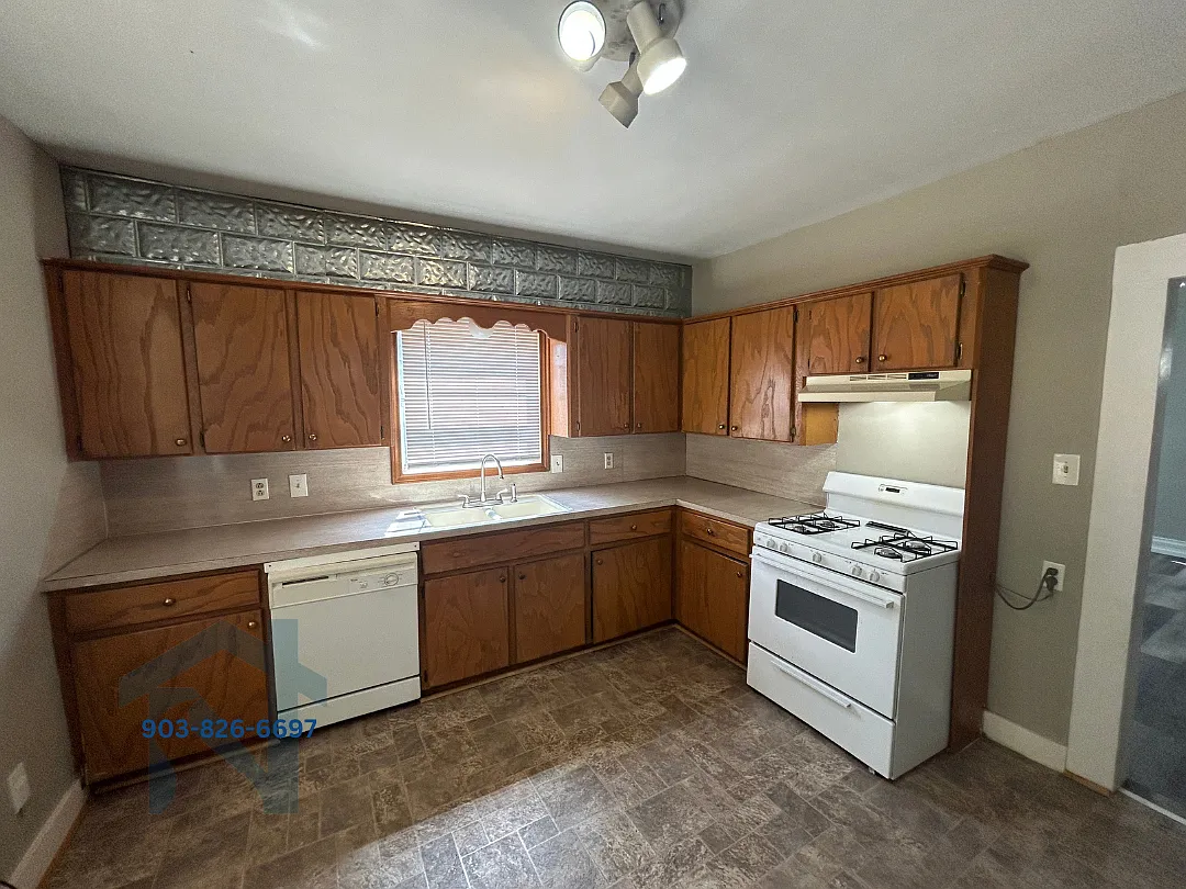 3112 Locust Street - 1 — Photo 1