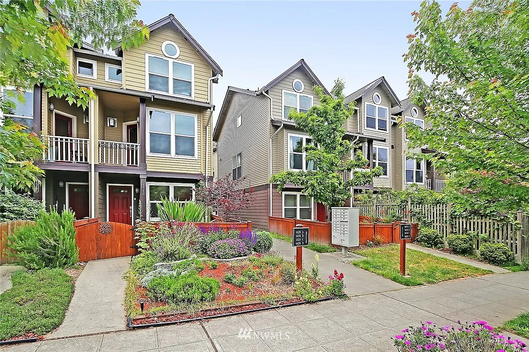 4436 44th Avenue SW #D photo 1