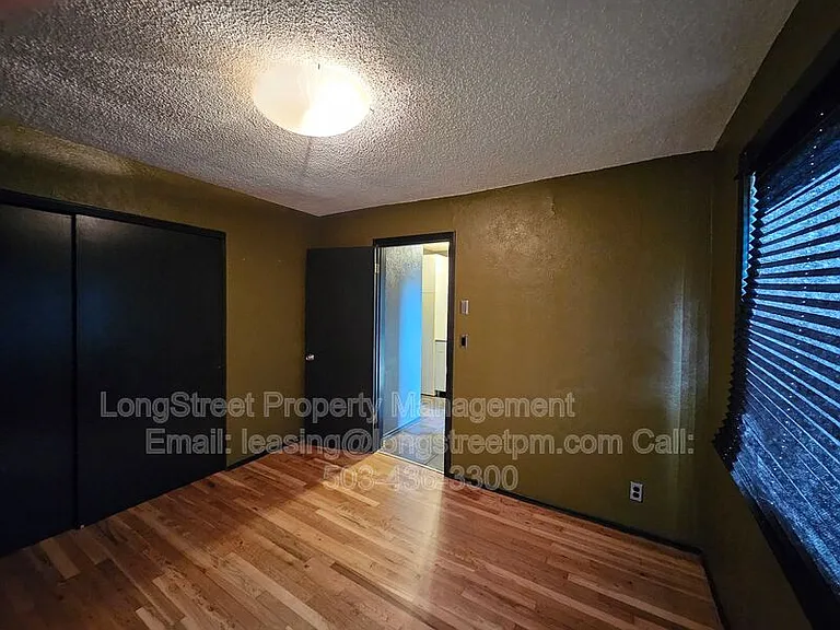 6905 N John Ave — Photo 14