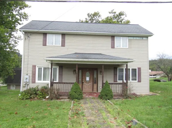 46 Memorial Dr, Perryopolis, PA 15473