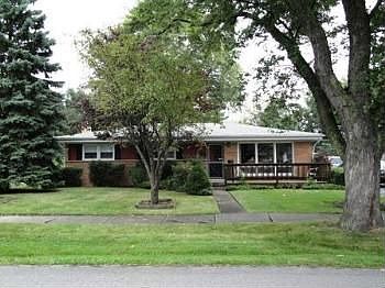 1st image of 617 White Oak Dr