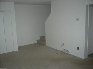 6068 Applecrest Ct UNIT E, Youngstown, OH 44512