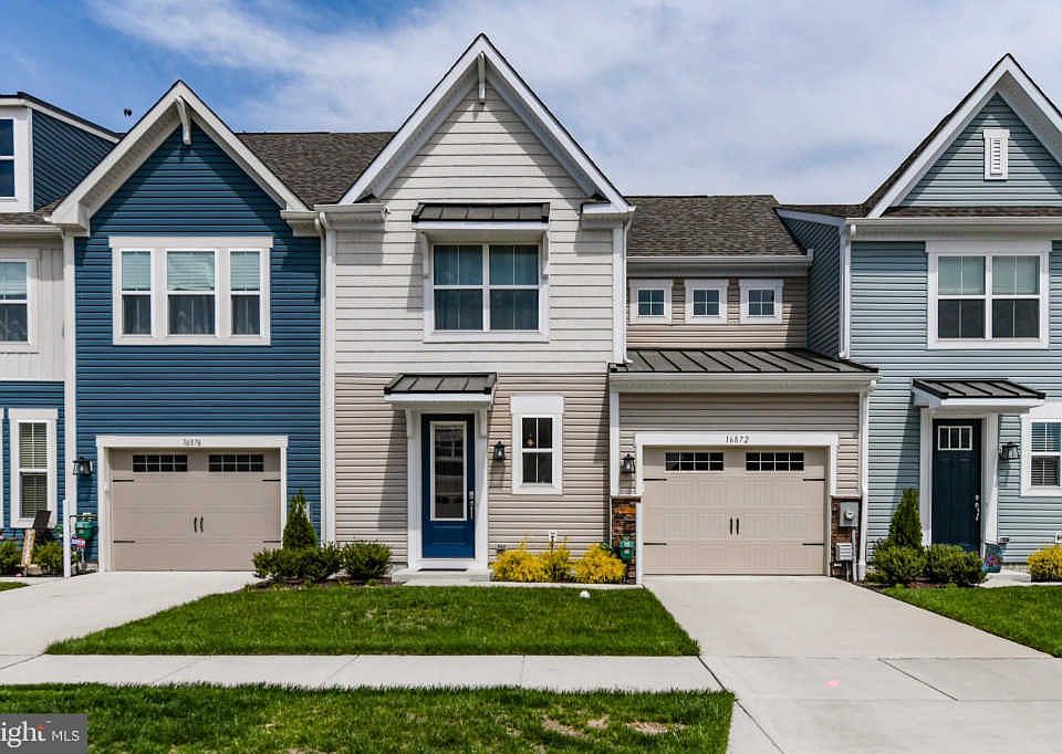 1st image of 16872 Bellevue Ct