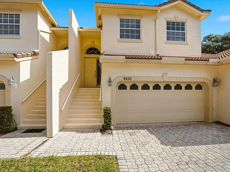 9210 World Cup Way — Photo 3