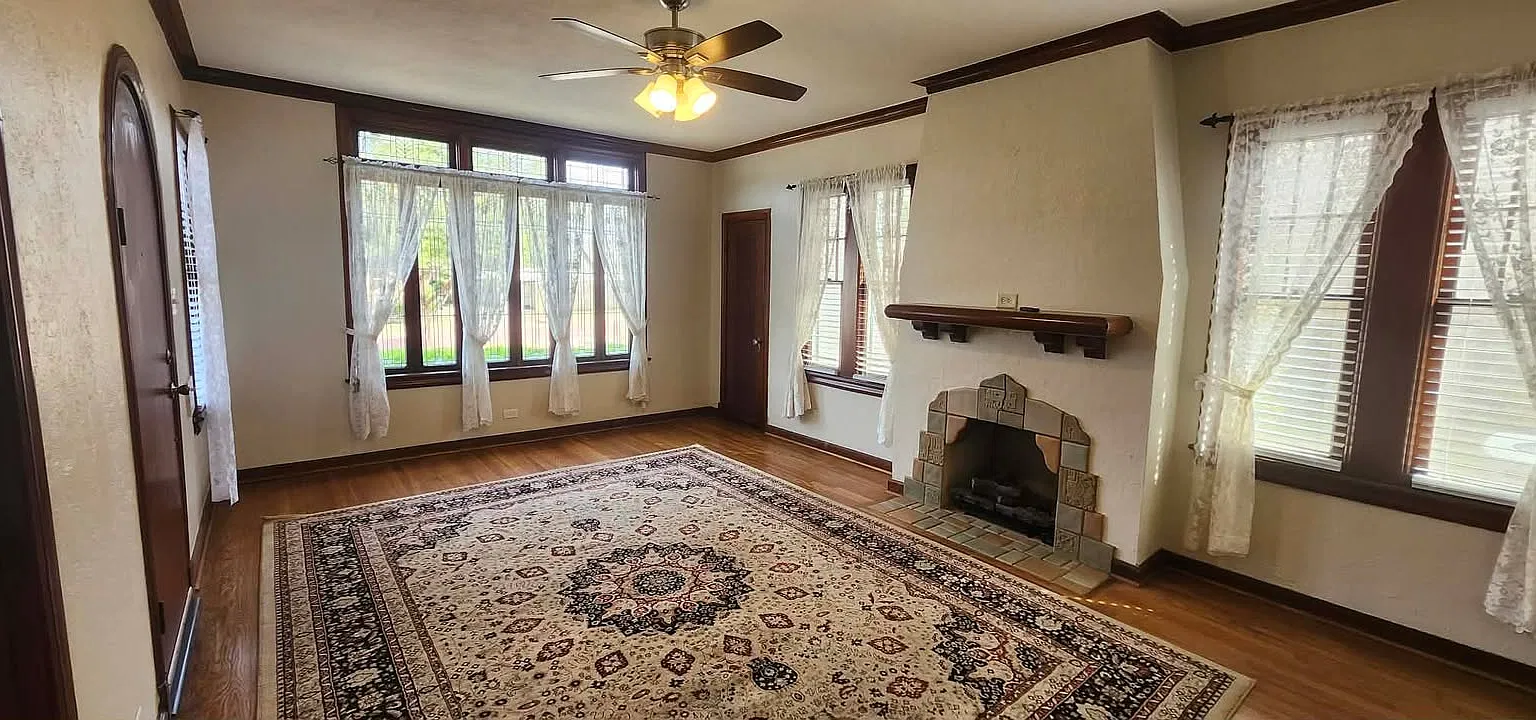 2 bed, 1346 sqft, $1,695 — Photo 3