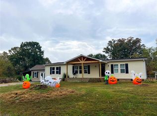 3509 Ireland Rd, Yadkinville, NC 27055