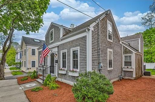 1st image of 9 Woodland St