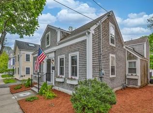 9 Woodland St, Newburyport, MA 01950