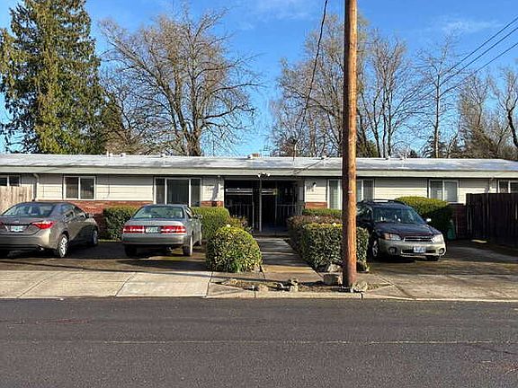 3rd image of 11599 SW 12th St