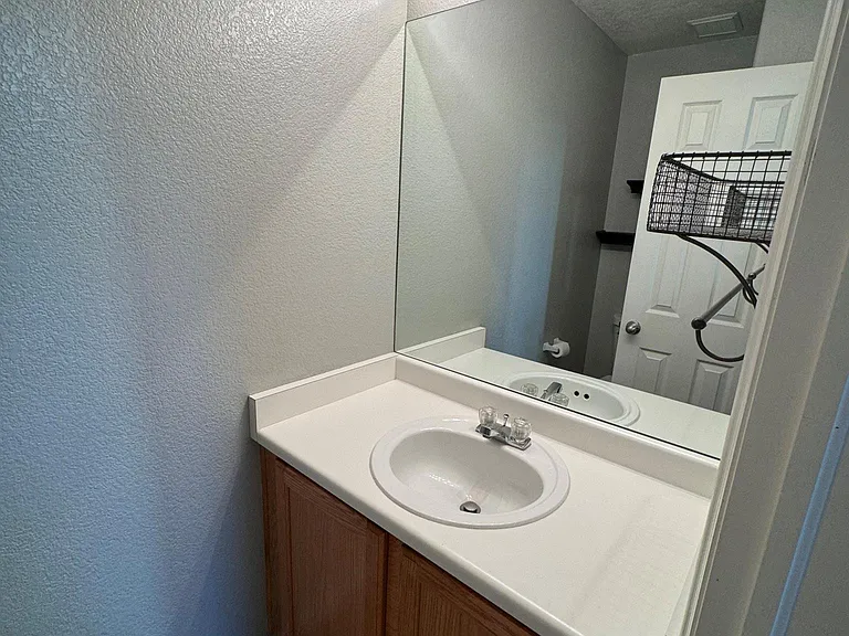 3255 E 105th Pl — Photo 12