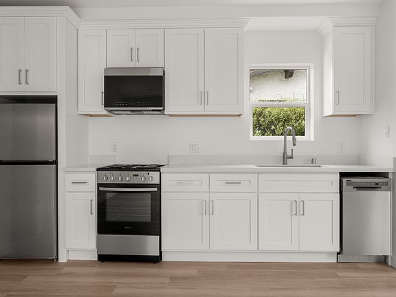 2nd image of 616 N Alta Vista Blvd #618-34