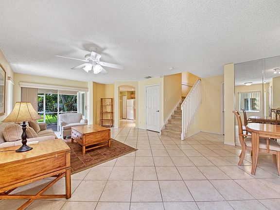 4th image of 4979 Pinemore Lane