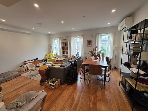 129 Quincy St #4 Photo 1 129 Quincy St #4 Photo 1