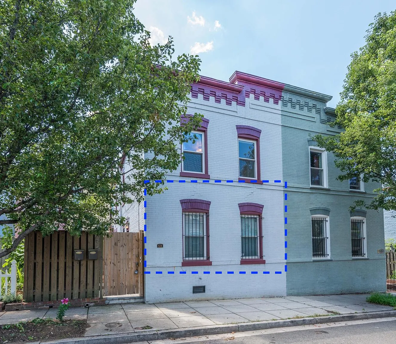 634 Pickford Pl NE photo 1