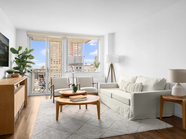 515 East 79th Street image 1 of 14