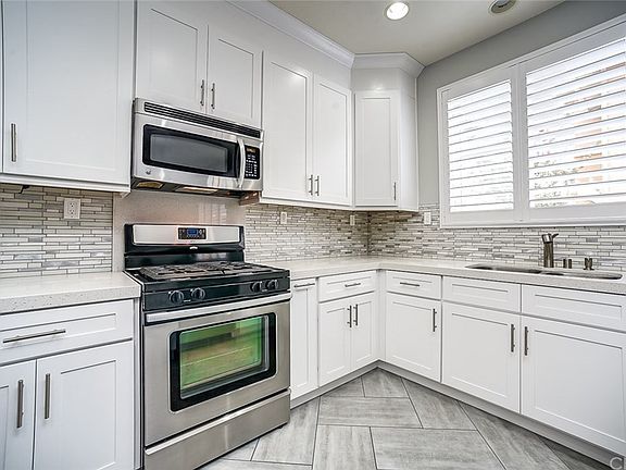 5th image of 1241 Mendez Dr