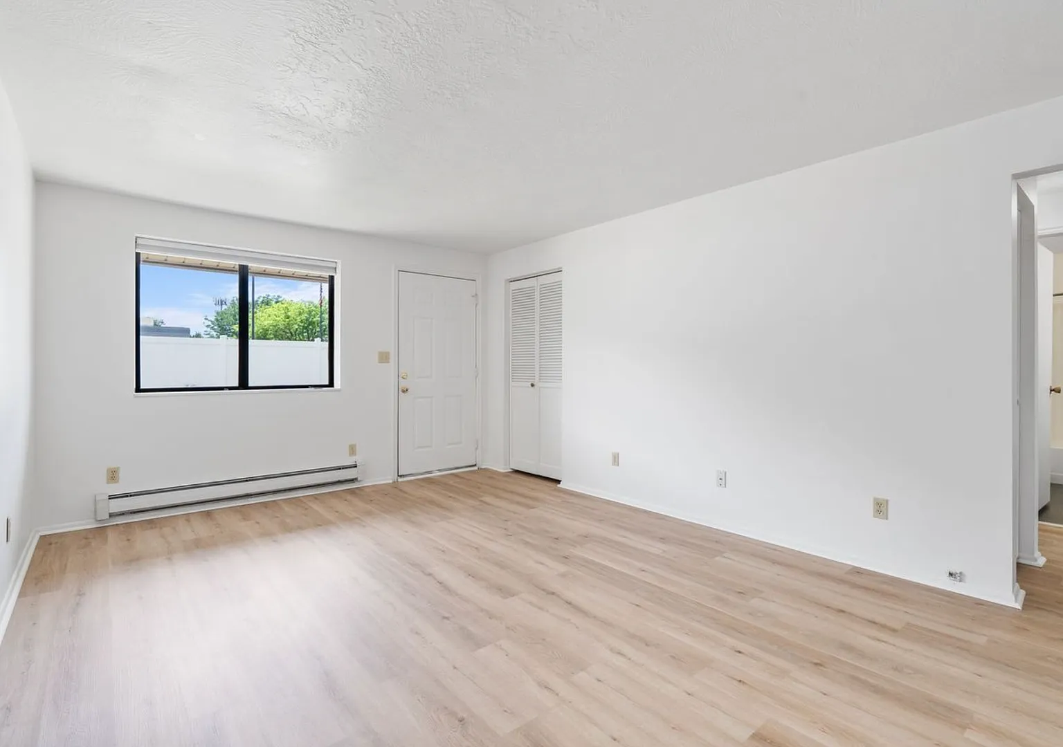 South Main Apartments — Photo 1